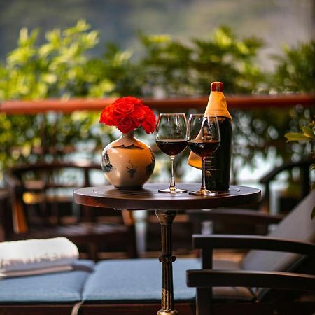 Hotel Nostalgia Halong Cruise Ha Long Exterior foto