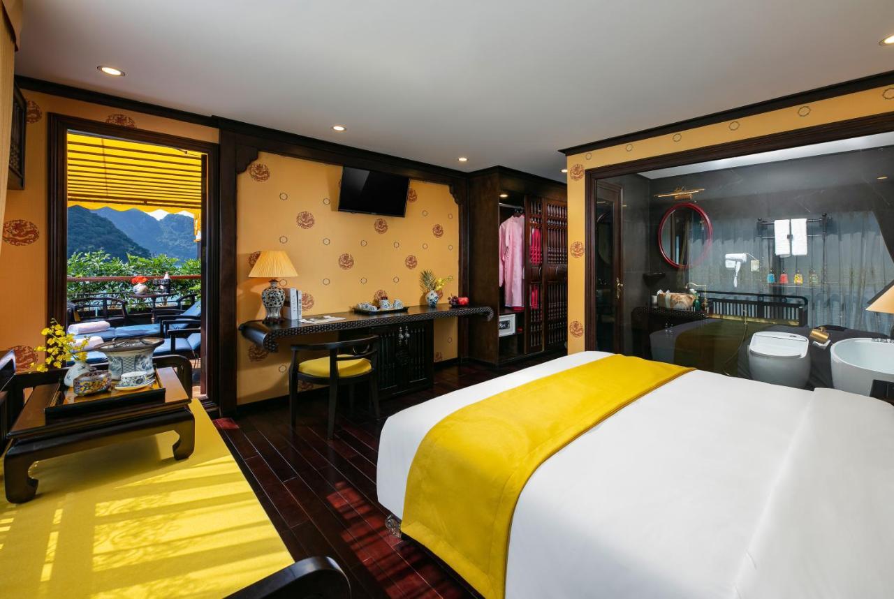 Hotel Nostalgia Halong Cruise Ha Long Exterior foto